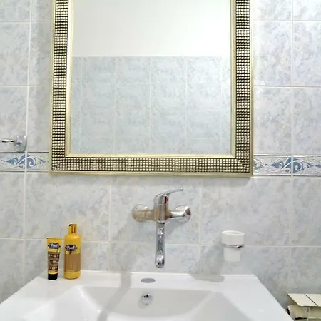 Blue Sky Apartment *